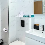 2br With Sea View Garden Palace By Flat Mаnager